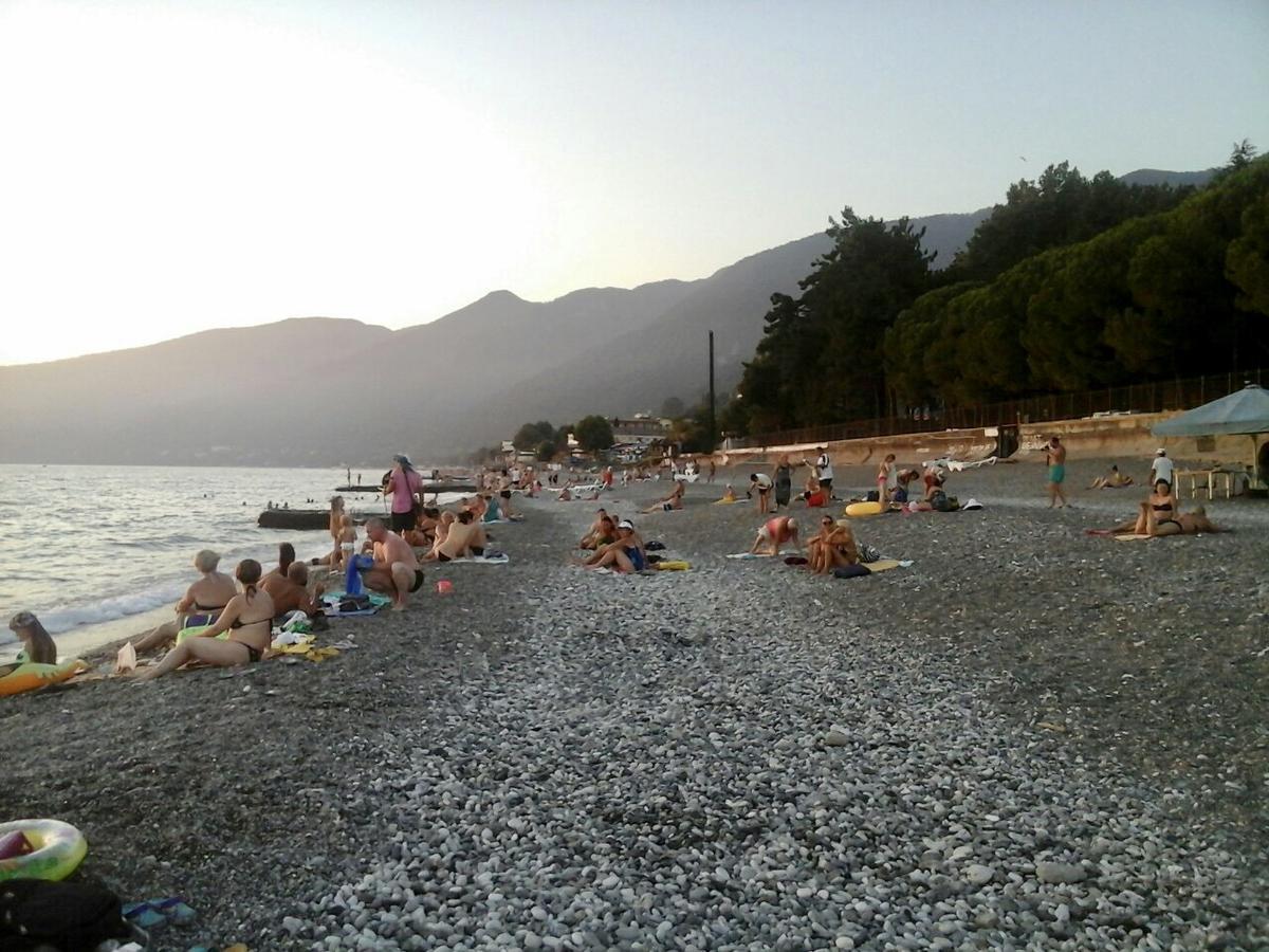 Частный Дом У Моря Gagra Eksteriør billede